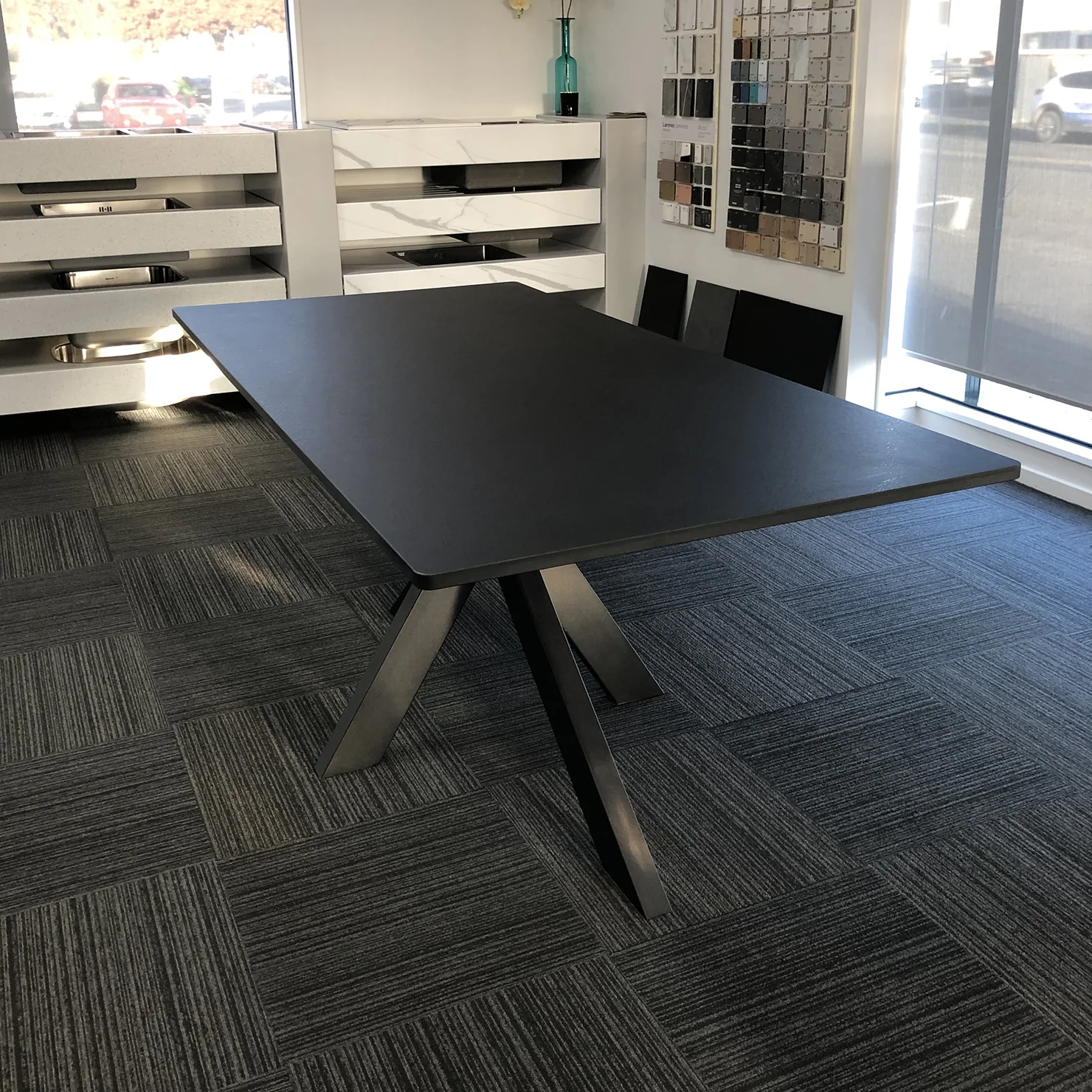 A table made out of Imperio Black
